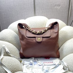 930 25k underarm bag hippie hobo bag is too cool 25k hippie hobo bag classic large diamond lattice big thick chain point 8 heavy gold chain is very sense of points the surface of the old effect is very Vintage sense of the bag body soft capacity is very l