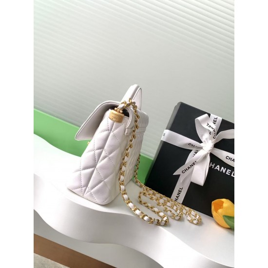 780 25p kelly super texture 25p kelly take it is who's dream bag can be hand-carried can be shoulder can be crossbody not a little girl can refuse this bag ah come on chanel you really very good at holding our overall super texture model number AS5356 siz