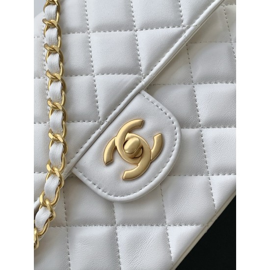 780 25p kelly super texture 25p kelly take it is who's dream bag can be hand-carried can be shoulder can be crossbody not a little girl can refuse this bag ah come on chanel you really very good at holding our overall super texture model number AS5356 siz