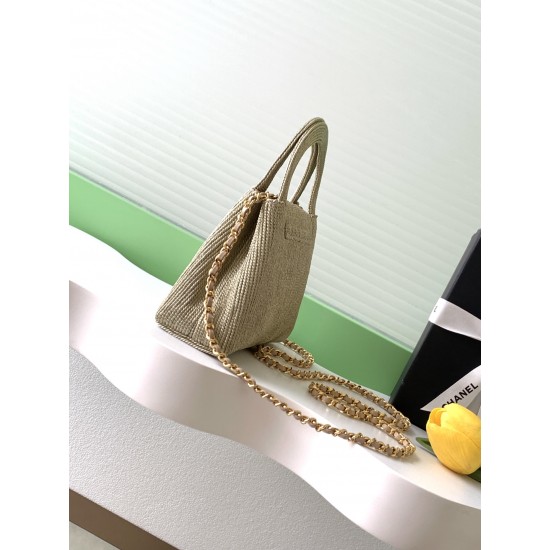 780 25c Kelly EditFashion is a cycleBig hit vintage Kelly was redesigned and revitalized by ChanelVintage Kelly is named after the classic handle handle in the base plus a leather chain shoulder strapSubverting the tradition is more casual and convenientM