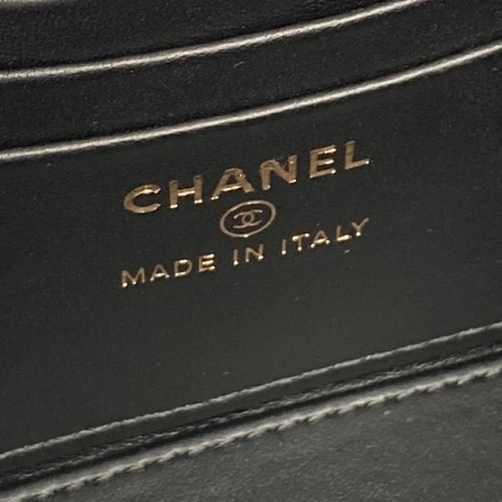 680 Chanel25B Double C logo handle cosmetic case AP4799 Exquisite handle design is more fashionable Grain cowhide leather with metal vintage hardware texture wear-resistant and durable Classic design style versatile and practical Really exquisite Oh high 