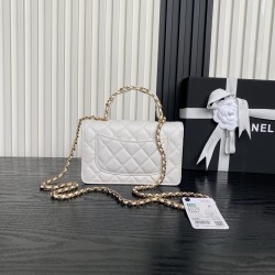 680 Chanel25B Woc Double C logo handle AP4785 Exquisite handle design is more fashionable Grain cowhide leather with metal vintage hardware texture wear-resistant and durable Classic design style versatile and practical Really exquisite Oh high value Smal