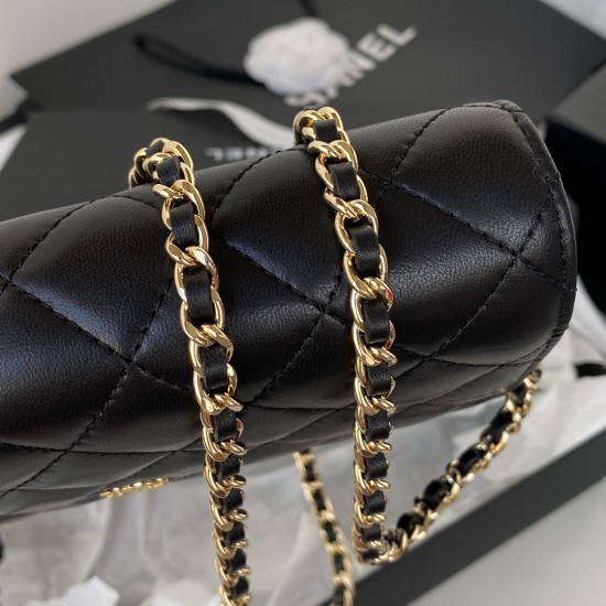 510 2020 spring and summer new version ap0250 WOC fortune bag lambskin classic diamond check and leather through the classic design of the metal chain appearance and the same as the previous classic Woc the difference is that the inner zipper into a metal