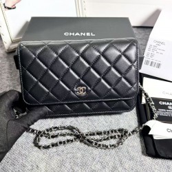 420 top original single 2020 spring and summer new version WOC33814 wealth bag imported original sheepskin classic diamond lattice and leather through the metal chain of the classic design appearance and the same as the previous classic Woc difference is 