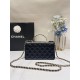 580 Chane1 24P Rhinestone Handle Woc Fragrance really fall in love at a glance Handle and Logo rhinestone details Blingbling really too la lining just enough size will be a high use of the bag AP3797 Size 185116cm