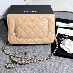 420 top original single 2020 spring and summer new version WOC33814 wealth bag imported original sheepskin classic diamond lattice and leather through the metal chain of the classic design appearance and the same as the previous classic Woc difference is 
