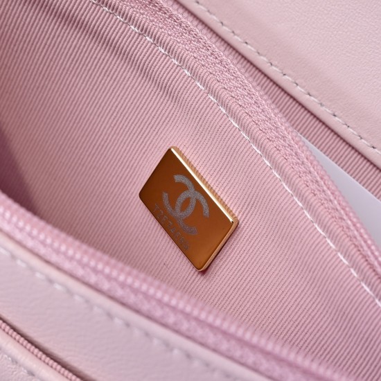 600 25P new woven handle woc Each has a unique highlight and careful color Tiny double C Logo throughout the body is a classic element of the bag handle is the finishing touch of the delicate revealed the introverted high-level object is super beautiful I