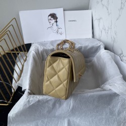 700 spot 25P new favorite fragrant grandmother home this bag back out to be chased asked classic lambskin mouth cover bag simple and exquisite whether the black body with the body presents a kind of elegant temperament as if with the beach series of fresh