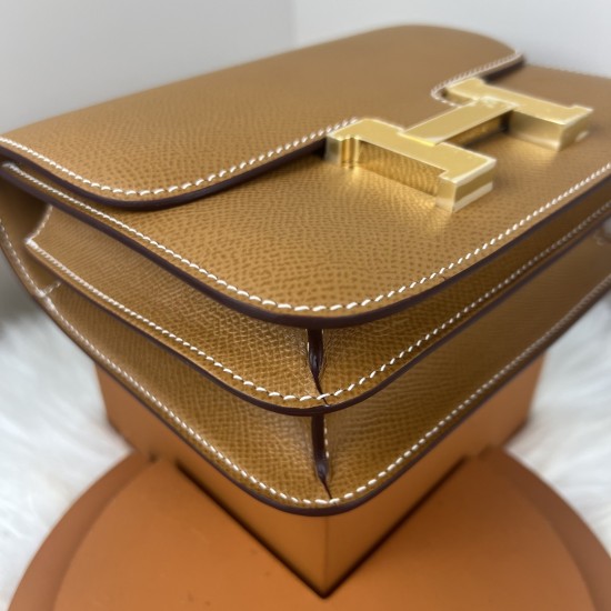 HERMES Constance Stewardess Bag New with Mirror 19 Kang Kang Golden Brown Gold Buckle High-end Quality Epsom Cowhide Leather Handmade Waxed Line Shoulder Crossbody Bag Mini Size 19154cm In stock Lot 700