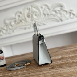 Kylie II mini color chalice orchid imported epsom leather semi-handmade hand-stitched waxed thread size 19cm Lot of 680