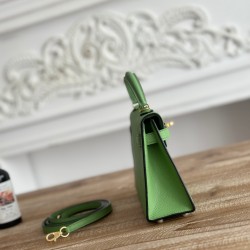 Kylie II mini color avocado green imported epsom leather semi-handmade hand-stitched waxed thread size 19cm Lot of 680