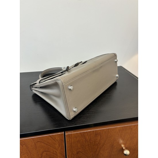 Kelly lakis kelly 2832 two sizes gold and silver buckle double zipper pocket design is also too chic ah swift leather half hand waxed stitching all stainless steel hardware subtle glossy feeling hand carry or shoulder carry is very elegant daily commuting