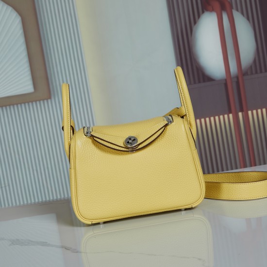 Batch 1700 spot LindyMini19 chick yellow silver buckle pair version handmade imported waxed thread sewing with the Italian original side oil Tc cowhide hand-beaten copper nail hand-engraved font market absolute absolute son batch 540