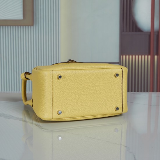 Batch 1700 spot LindyMini19 chick yellow silver buckle pair version handmade imported waxed thread sewing with the Italian original side oil Tc cowhide hand-beaten copper nail hand-engraved font market absolute absolute son batch 540