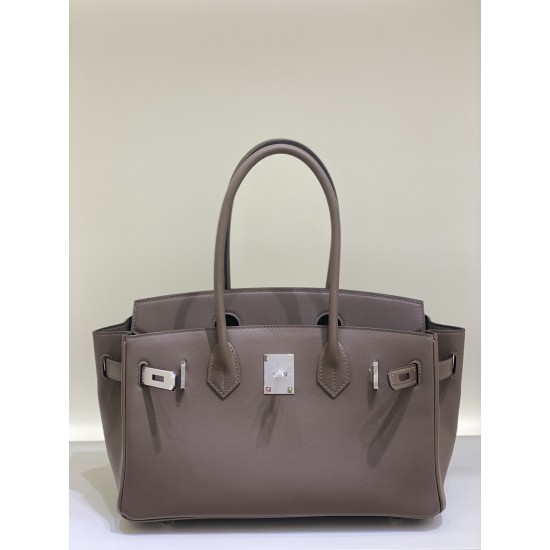 Lot 1111 New Mini Shoulder Birkin 29Cm Swift Plain Leather The overall body of the bag is lightweight, combining smart and soft, more suitable for daily use