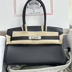 Lot 1111 shoulder birkin swift black 89 black color scheme is very suitable for modern urban beauty style high class feeling