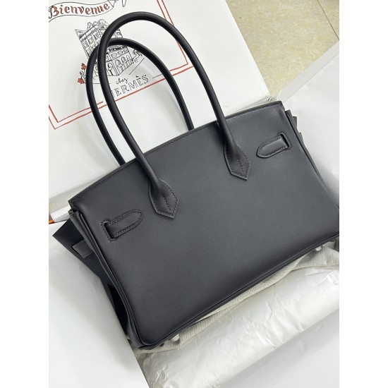 Lot 1111 shoulder birkin swift black 89 black color scheme is very suitable for modern urban beauty style high class feeling