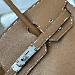 Lot 1111 shoulder birkin 29cm swift golden brown color is very suitable for modern urban beauty style high class feeling full of