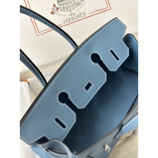 Lot 1111 shoulder birkin swift blue jean 75 denim blue color is very matching with the style of the modern urban beauties advanced feeling full of