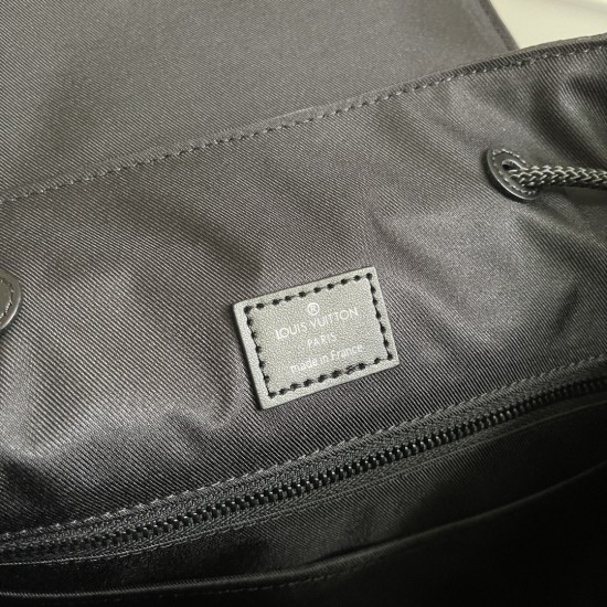 p580 Exclusive Customized Real Top Original Reinforced Shoulder Bag M55699 Christopher The versatile Christopher Small Shoulder Bag with its spacious interior and striking exterior is a great everyday bag for outdoor use Black Grid Large Character Silk Sc