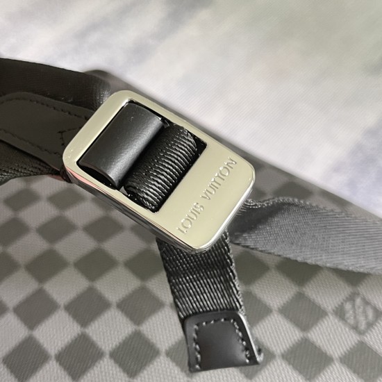 p420 Exclusive customized real top original reinforced M45275 black frame This Discovery shoulder bag is made of Damier Graphite canvas with passport stamp style depicting wildlife images to tell the story of the migration of giraffes, elephants, and tige