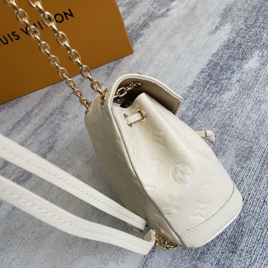 P500 EXCLUSIVE CUSTOMIZED ACTUAL TOP ORIGINAL REINFORCED CHIP EDITION M14549 FULL MINI SHOULDER BAG Nano No BACKPACK M13656 This season's Nano No backpack comes in a sophisticated two-tone color scheme for day or night. Leather is embellished with a light