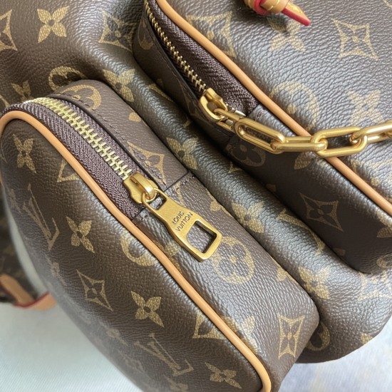 P500 exclusive customized real top original single enhanced version 163c01 top original single old flower M44658 BOSPHORE mountaineering duffel bag latest runway version Monogram mountaineering duffel bag name is Bosphore is a strait through Istanbul back