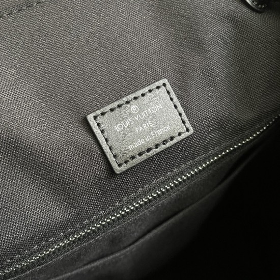 P400 Exclusive Customized Actual Top Original Reinforced Variable Chip M43735 Old Flower N41379 Black Check M41379 Black Flower M45419 Black Gray Multifunctional Christopher Shoulder bag with Monogram canvas interpretation of hiking bag's rugged and unpre