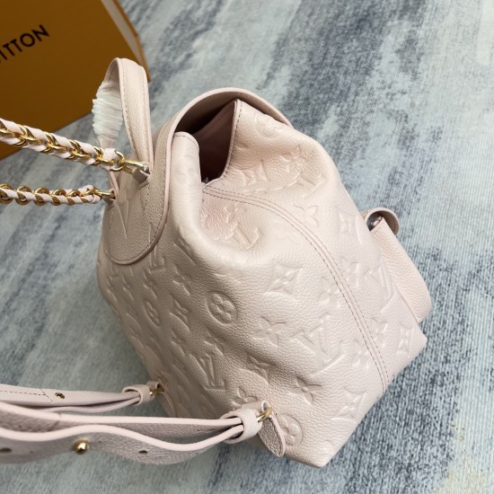 520 EXCLUSIVE CUSTOMIZED ACTUAL TOP ORIGINAL M47072 BLACK M47106 CREAM WHITE M47074 PINK TOP ORIGINAL This Backup Shoulder Bag is made of Monogram Empreinte grained cowhide leather in a low-profile finish with Monogram embossingRemovable and adjustable sh