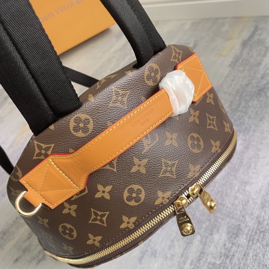 P370 Exclusive Customized Actual Top Original Reinforced Semi-Steel 163C01 Dynamic Chip Full Steel Hardware M 25979 This Discovery Cargo shoulder bag is made of Monogram canvas with distressed cowhide trim and a subdued fabric lining for a handsome upgrad