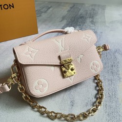 P460 Exclusive Customized Real Photo Dynamic 163c01 Chip Top Original Enhanced M14208 Pink Print This Pochette Mtis East West handbag is made from Monogram Empreinte embossed leather and showcases the brand's fusion of style and modernity with a tradition