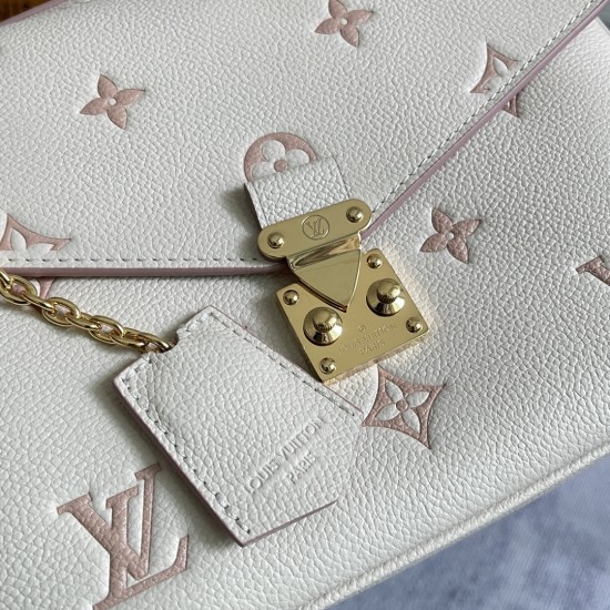 P520 Exclusive Customized Live Shot Dynamic 163c Chip Top Original Enhanced M14977 Cream Top Original Home Background Live Shot This Pochette Metis MM showcases House's updated Monogram Empreinte leather with a tonal silhouette that's a chic, everyday cho