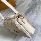 P520 Exclusive Customized Live Shot Dynamic 163c Chip Top Original Enhanced M14977 Cream Top Original Home Background Live Shot This Pochette Metis MM showcases House's updated Monogram Empreinte leather with a tonal silhouette that's a chic, everyday cho