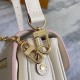 P520 Exclusive Customized Live Shot Dynamic 163c Chip Top Original Enhanced M14977 Cream Top Original Home Background Live Shot This Pochette Metis MM showcases House's updated Monogram Empreinte leather with a tonal silhouette that's a chic, everyday cho
