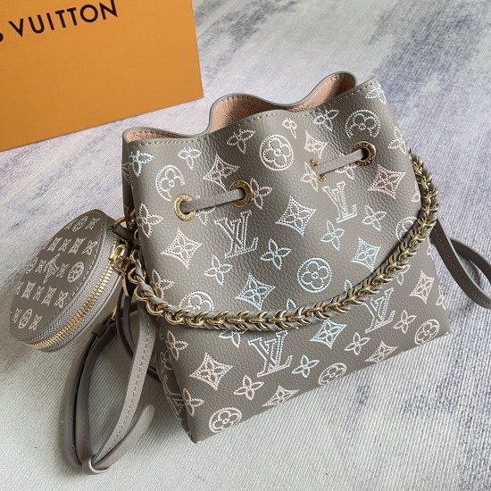 p530exclusive customized real top quality original reinforced chip version model Bella Bucket Bag draped in openworked cowhide perforated Monogram pattern subtle color gradient and light chain convey subtle aesthetics clever use of leather chain handles o