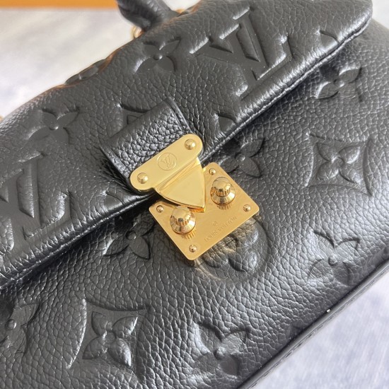 P360 Exclusive Customized Actual Top Original Reinforced Variable Chip M12145 White M12144 Black M12211 Blue Customized Cowhide Leather Steel Buckle This pocket-sized version of the Nano Madeleine bag is a rendition of the Madeleine bag in Monogram Emprei