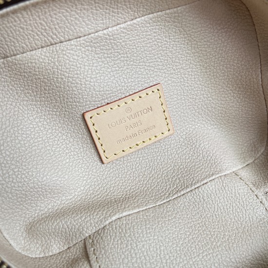 P250exclusive customized real photo dynamic 163c01 top original reinforced M44936 old flower top original real photo in the background of the home Nice Nano cosmetic bag in Monogram canvas shaped in a compact configuration can be placed in the bathroom to