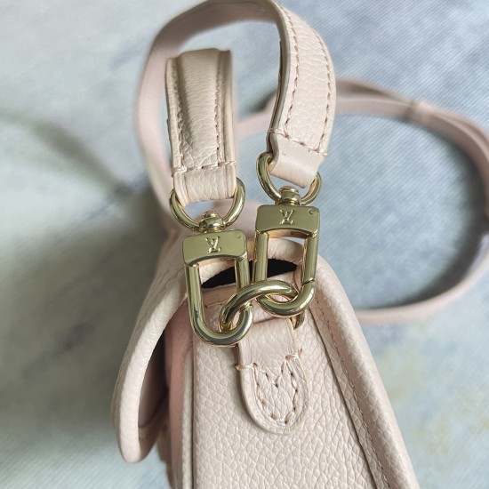 P320 Exclusive Customized Background Top Original Reinforced Dynamic Chip M83300 Apricot M83566 Pink M83592 Blue Top Original This Nano Diane handbag condenses the classic shape of the Diane handbag into a two-tone Monogram Empreinte leather rendering wit