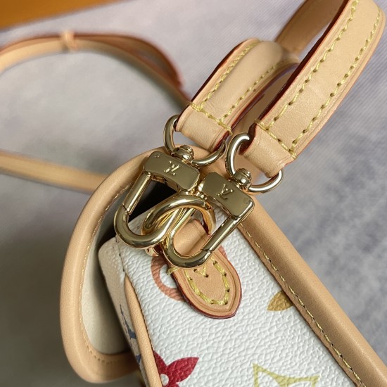 P300Exclusive customized backgroundTop quality original reinforced variant chipM14194The Nano Diane bag from the Louis Vuitton x Takashi Murakami collaboration unleashes an abundance of fun with its colorful Monogram motifs, eye-catching metal hardware an