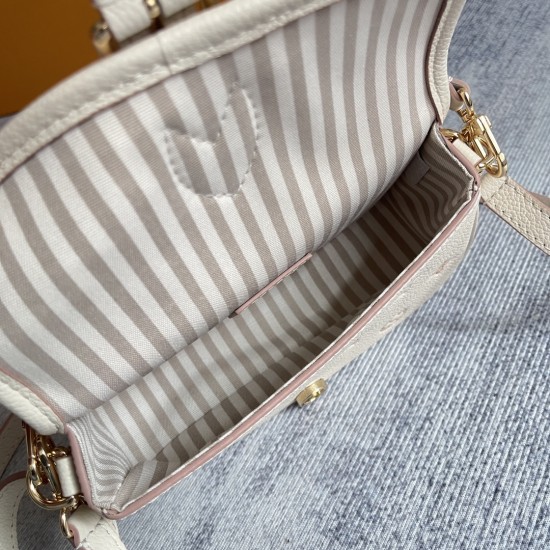 P370 EXCLUSIVE CUSTOMIZED REALISTIC DYNAMIC 163c CHIP TOP ORIGINAL ENHANCED M13642 TOP ORIGINAL DYNAMIC 163 This Nano Diane bag reinterprets the classic Monogram motif in a homogenous aesthetic and incorporates a dazzling metal piece in the leather body w