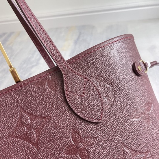 P550 Exclusive Customized Actual Top Original Enhanced M14319 Cream Apricot M13758 Taro Gray M47143 Blue M46482 Haze Blue M46599 Date Red M45685 Black M45684 Beige M45686 Gray M46516 Vanilla M46514 Blue Gradient M46329 Nude Pink M45686 Apricot Print M4613