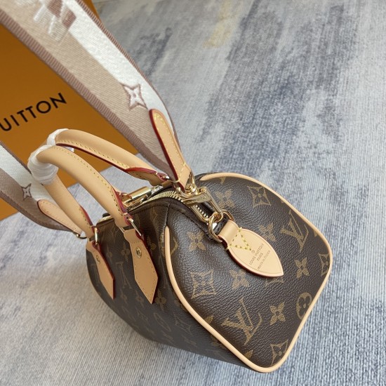 P320 Exclusive Customized Real Photo Dynamic Chip Top Original Reinforced M46222 Vintage This Speedy Bandoulire 20 handbag features Monogram canvas cowhide trimmings and fabric lining in a sleek size to continue the classic design of Louis Vuitton's Speed