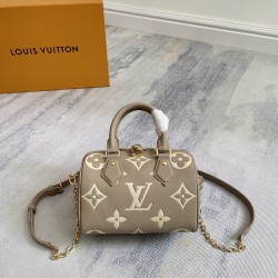 P440 Exclusive Customized Real Photo Dynamic Size Change Chip Premium Original Reinforced First Layer Leather M47048 Silkscreen Blue M46484 Haze Blue M46575 Gray M46397 Milk White M58953 Black M58958 Pearlescent Blue Crafted from two-tone Monogram Emprein