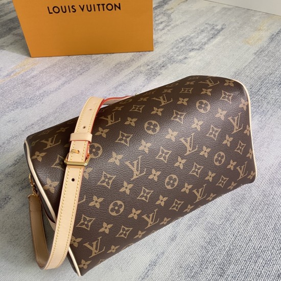 P300 Exclusive customized real photo Top original Dynamic 163c01 chip M46980 vintage 30 New hardware Top original M41112 vintage 30 Exclusive background real photo The Speedy line of handbags was originally designed for travelers in the 1930's and takes i
