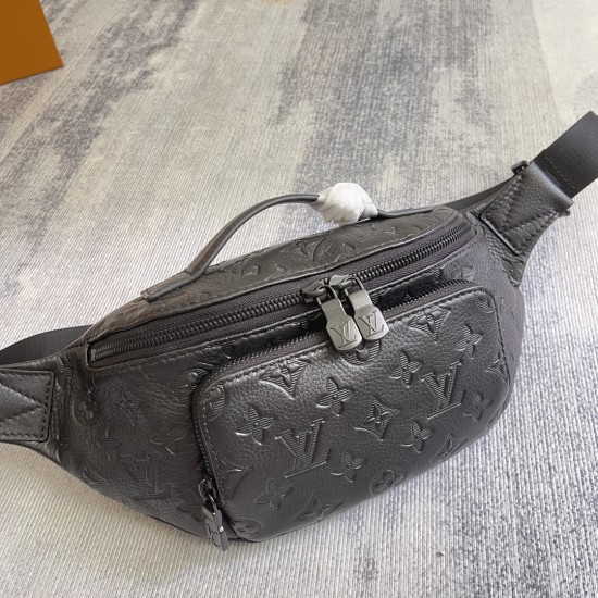 P370 Exclusive customized real photo dynamic size change chip top original reinforced version M47058 head cowhide black embossed chest bag Rush waistcoat bag from soft Monogram Shadow cowhide leather successively embossed and printed to depict the Monogra