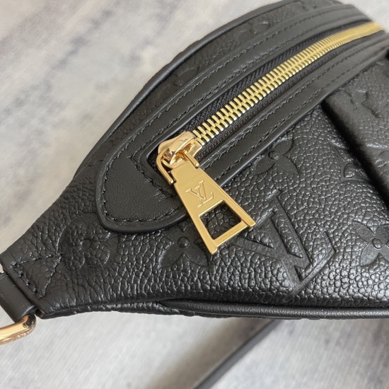 P370 EXCLUSIVE CUSTOMIZED REALISTIC DYNAMIC 163c CHIP TOP ORIGINAL ENHANCED M14353 BLACK PRESS The iconic High Rise waistcoat has been re-imagined for the season in the signature Monogram Empreinte leatherLike the original, this PM version is designed for