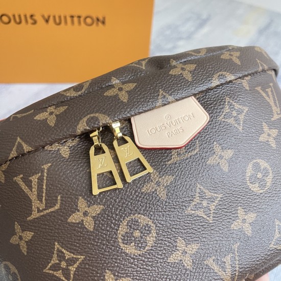 P260 EXCLUSIVE CUSTOMIZED REALISTIC DYNAMIC CHIP TOP ORIGINAL REINFORCEMENT M43644 Tailored from classic Monogram canvas and decorated with Louis Vuitton Paris leather patch, this fanny pack adds pure chic and casualness to a sporty look. It can be used a