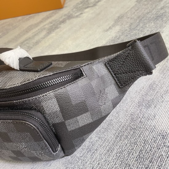 P400 EXCLUSIVE CUSTOMIZED ACTUAL PHOTOGRAPHY DYNAMIC 163c01 CHIP M14920 CAMOUFLAGE TOP ORIGINAL INDIVIDUAL HOME BACKGROUND ACTUAL PHOTOGRAPHY This Rush waistcoat is a modern and trendy configuration in Damoflage Black canvas with a pixelated Damier patter