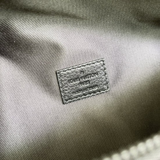 P400 EXCLUSIVE CUSTOMIZED ACTUAL PHOTOGRAPHY DYNAMIC 163c01 CHIP M14920 CAMOUFLAGE TOP ORIGINAL INDIVIDUAL HOME BACKGROUND ACTUAL PHOTOGRAPHY This Rush waistcoat is a modern and trendy configuration in Damoflage Black canvas with a pixelated Damier patter