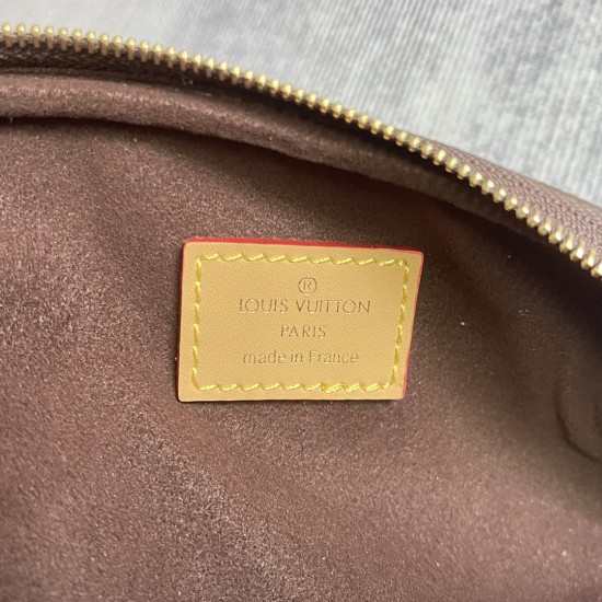 P250 Exclusive Customized Actuals Top Original Enhanced Dynamic 163c01 Chip M82335 Old Flower Top Original Original Customized Background Actuals This Mini Bumbag handbag in Monogram canvas showcases Louis Vuitton's soft take on the trendy fanny pack desi